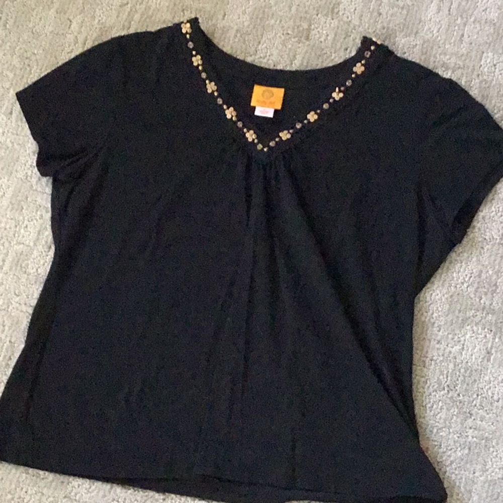 Ruby Rd Black w/button & lace around neck Size L